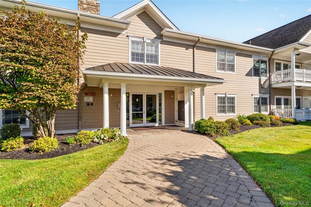 6201 Fred Ill Jr Court, Pearl River, NY 10965