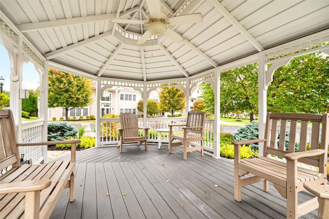 6201 Fred Ill Jr Court, Pearl River, NY 10965