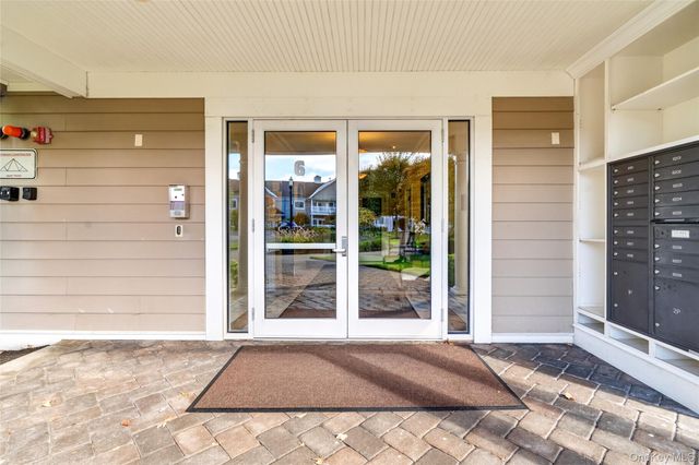 6201 Fred Ill Jr Court, Pearl River, NY 10965