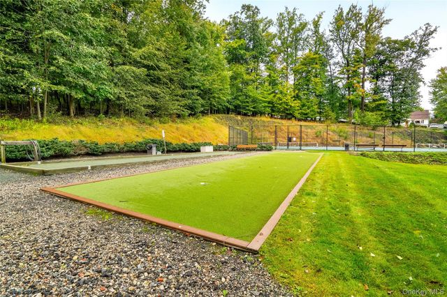 6201 Fred Ill Jr Court, Pearl River, NY 10965