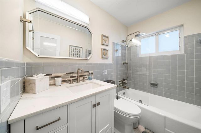 4804-4806 NE 21st Avenue, Fort Lauderdale, FL 33308