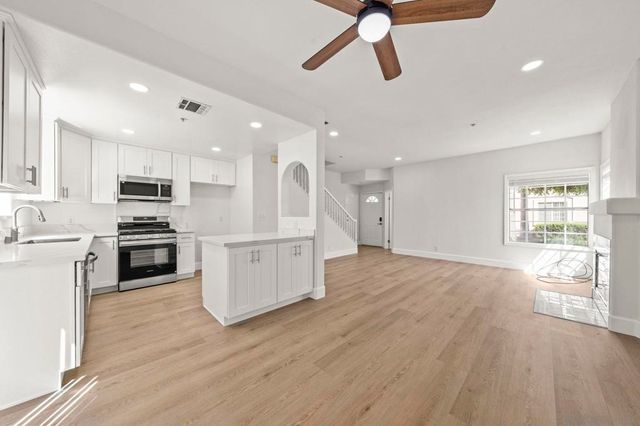 8659 Moody, Cypress, CA 90630
