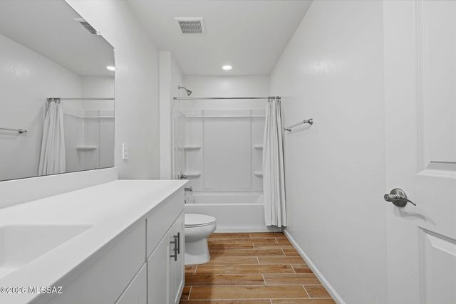 7867 S Walnutview Drive, Tucson, AZ 85757