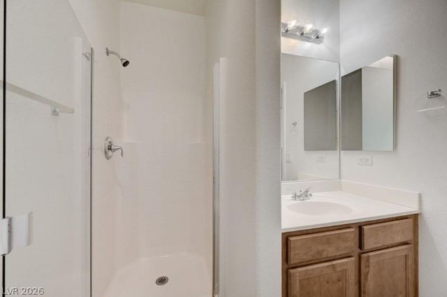 1025 Viale Placenza Place, Henderson, NV 89011