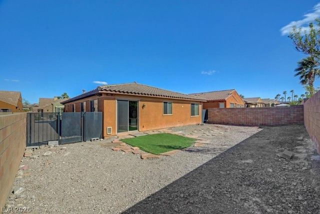 1025 Viale Placenza Place, Henderson, NV 89011