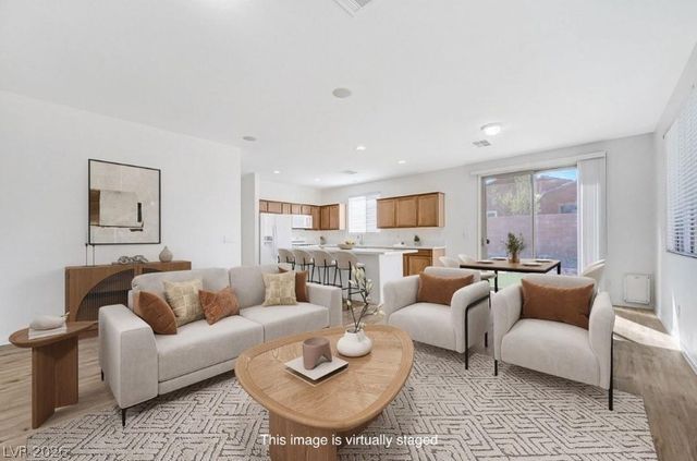 1025 Viale Placenza Place, Henderson, NV 89011