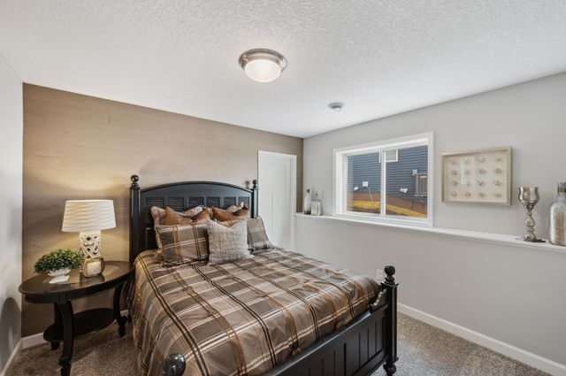 10871 Hemingway Avenue S, Cottage Grove, MN 55016