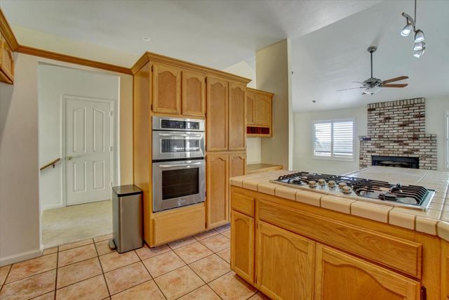 3134 Woodleigh Ln, Cameron Park, CA 95682