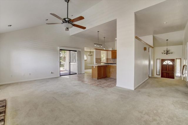 3134 Woodleigh Ln, Cameron Park, CA 95682