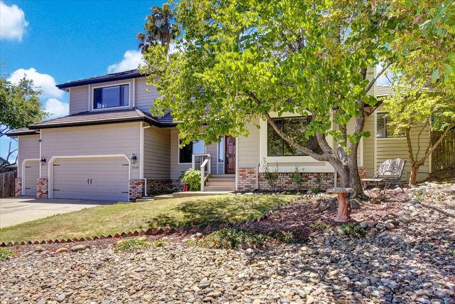 3134 Woodleigh Ln, Cameron Park, CA 95682