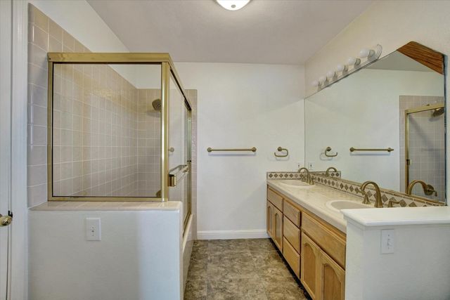 3134 Woodleigh Ln, Cameron Park, CA 95682