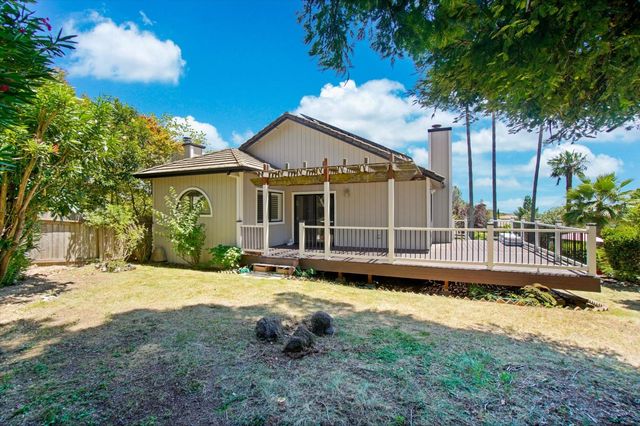 3134 Woodleigh Ln, Cameron Park, CA 95682