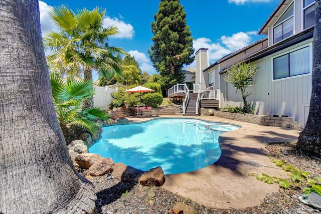 3134 Woodleigh Ln, Cameron Park, CA 95682
