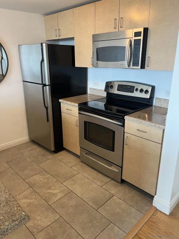 425 W Beech 1556, San Diego, CA 92101