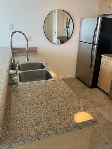 425 W Beech 1556, San Diego, CA 92101