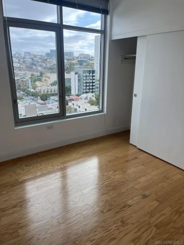 425 W Beech 1556, San Diego, CA 92101