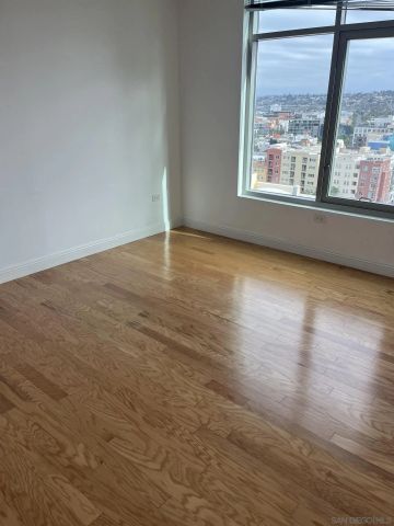 425 W Beech 1556, San Diego, CA 92101