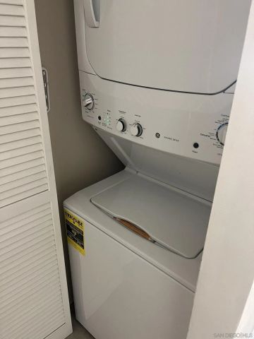 425 W Beech 1556, San Diego, CA 92101