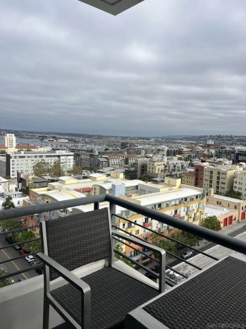 425 W Beech 1556, San Diego, CA 92101