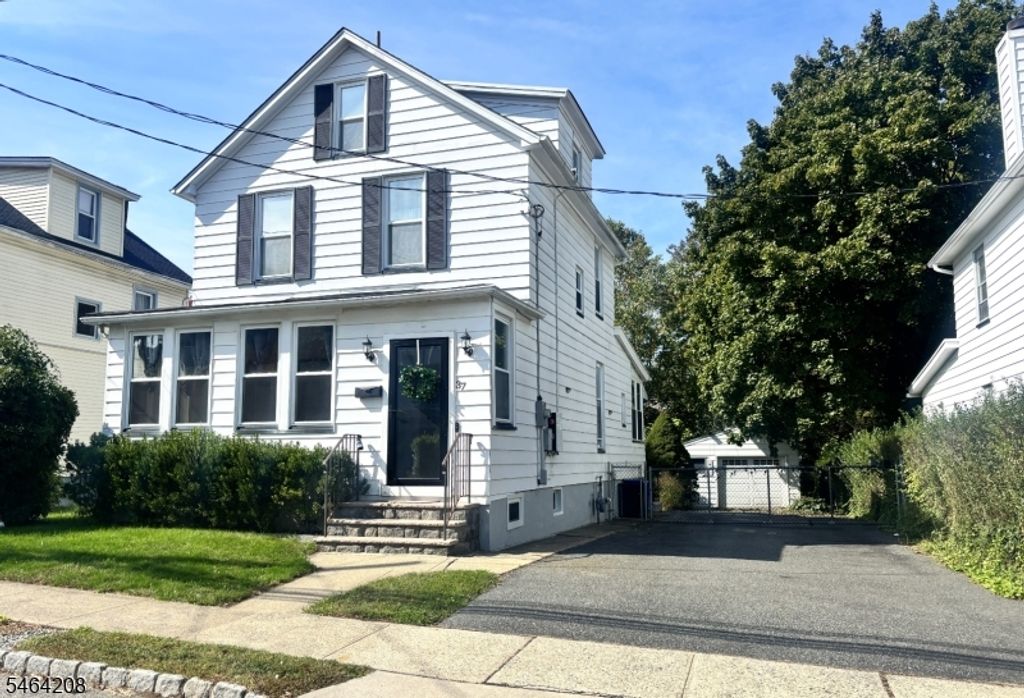 37 Beach St, Rockaway Boro, NJ 07866
