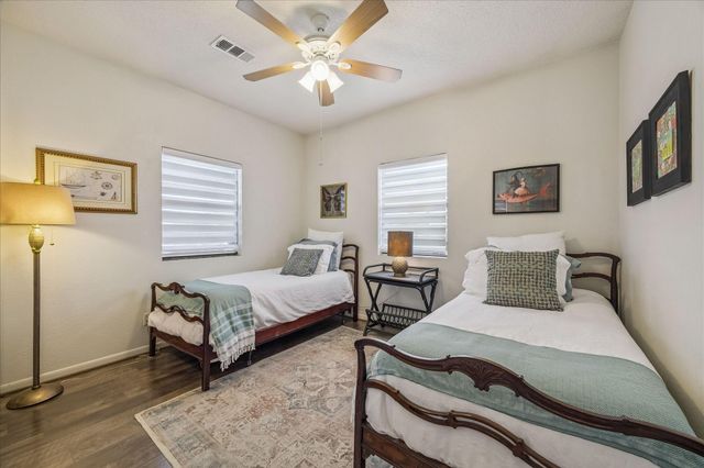1007 Tiki, Tiki Island, TX 77554