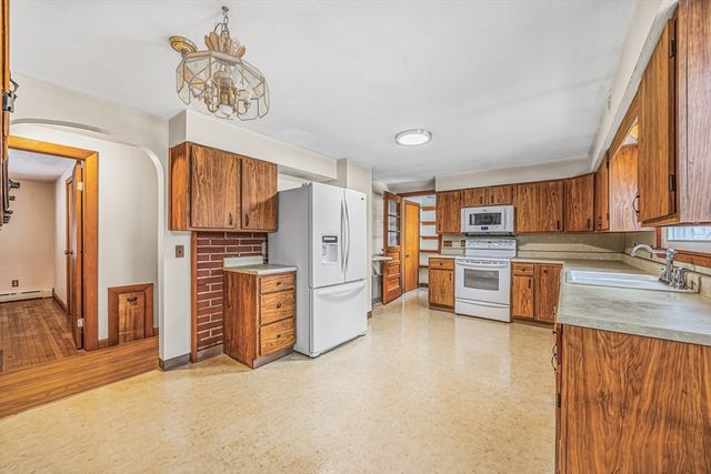 331 Dale Street, Chicopee, MA 01013