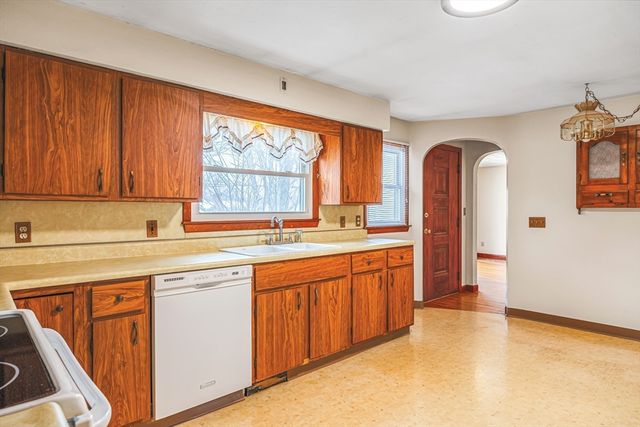 331 Dale Street, Chicopee, MA 01013