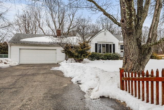 331 Dale Street, Chicopee, MA 01013