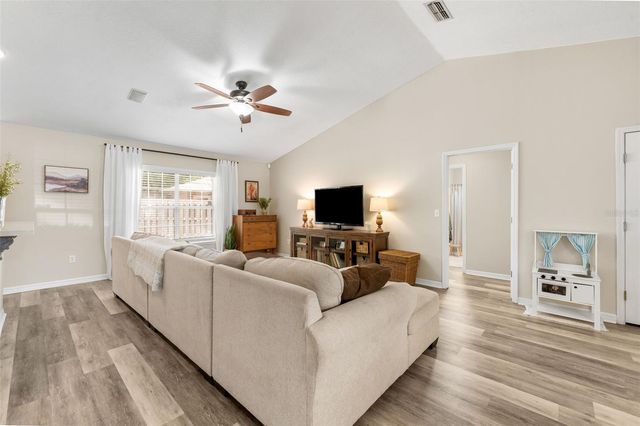 8406 SW 69TH PLACE, Gainesville, FL 32608