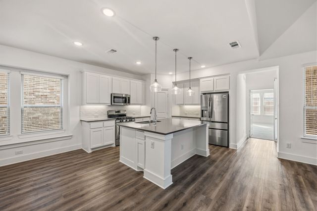 1801 Eagle Landing, Van Alstyne, TX 75495