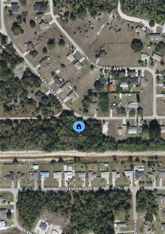 2192 Wyandotte AVE, Alva, FL 33920