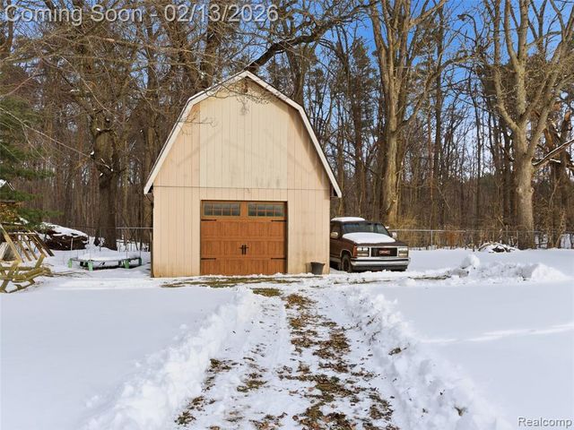 2222 Landmark Drive, Lapeer, MI 48446