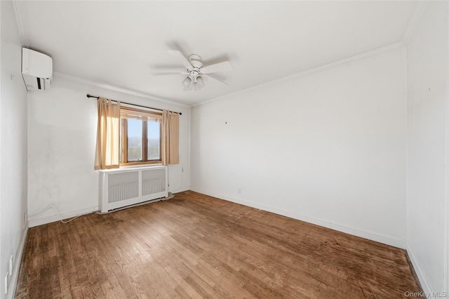 61-17 81st Street, Middle Village, NY 11379