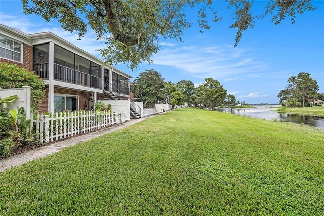 13725 JUNIPER BLOSSOM DRIVE 201, Tampa, FL 33618