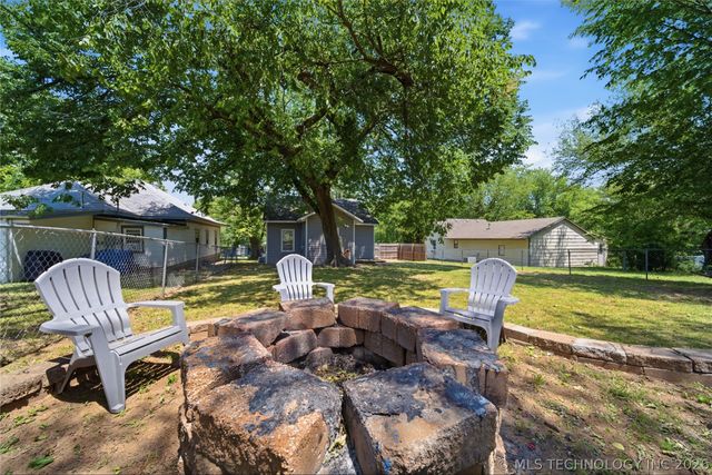 1419 W Maple Street, Collinsville, OK 74021