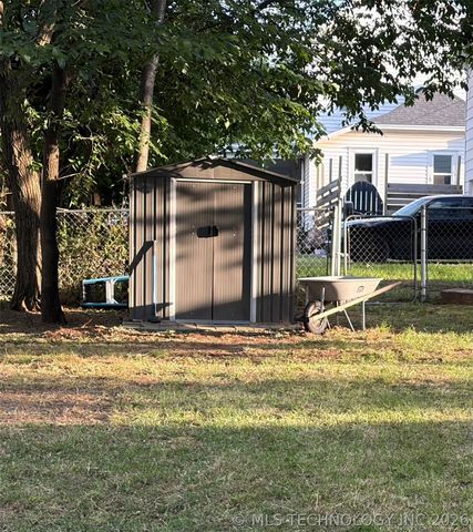 1419 W Maple Street, Collinsville, OK 74021