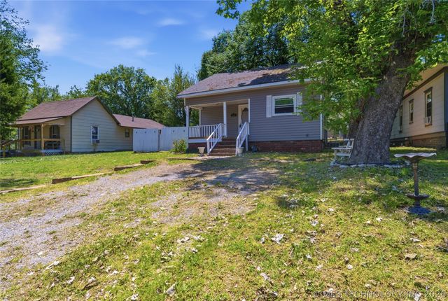 1419 W Maple Street, Collinsville, OK 74021
