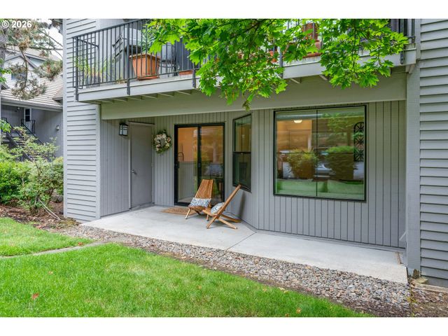 4000 CARMAN Dr 60, Lake Oswego, OR 97035