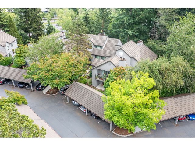 4000 CARMAN Dr 60, Lake Oswego, OR 97035