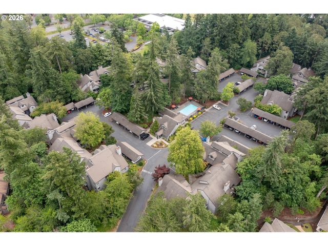 4000 CARMAN Dr 60, Lake Oswego, OR 97035