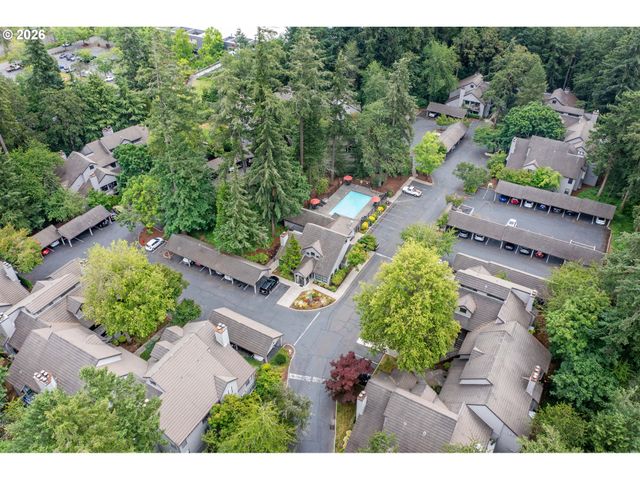 4000 CARMAN Dr 60, Lake Oswego, OR 97035