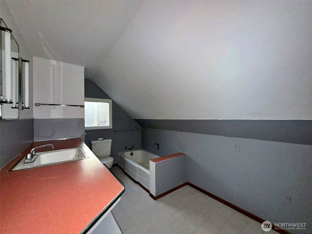 137 Glenoma Road, Glenoma, WA 98336