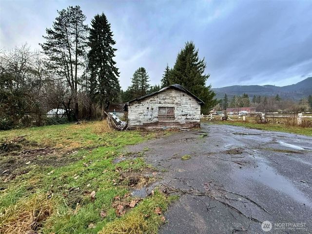 137 Glenoma Road, Glenoma, WA 98336