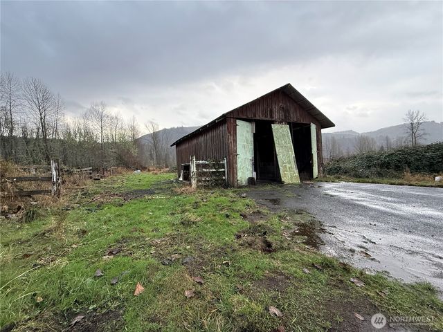 137 Glenoma Road, Glenoma, WA 98336