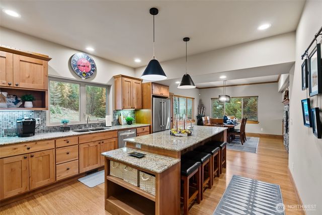 191 Whisper Creek Road, Cle Elum, WA 98922