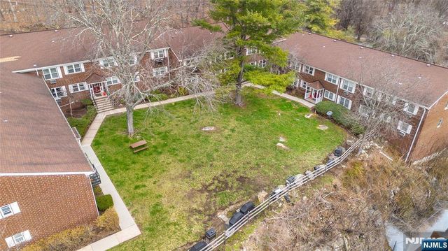 100 Pierson Miller E-9, Pompton Lakes, NJ 07442