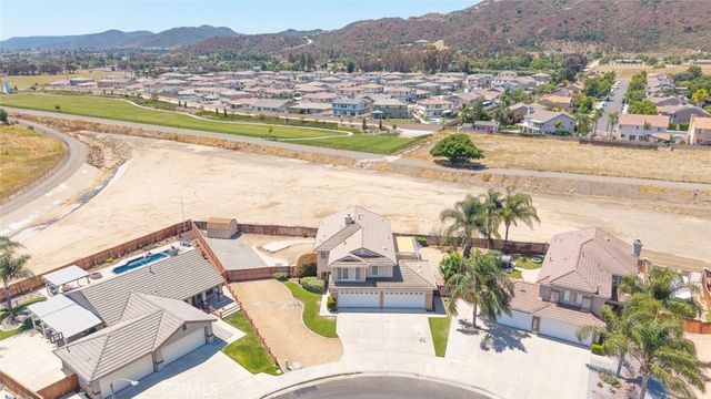 21965 Carnation Lane, Wildomar, CA 92595