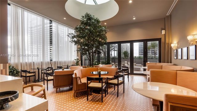 11 NE 6th Street 808, Miami, FL 33132