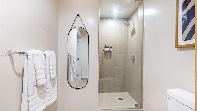 11 NE 6th Street 808, Miami, FL 33132