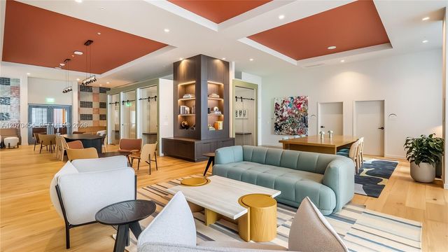11 NE 6th Street 808, Miami, FL 33132